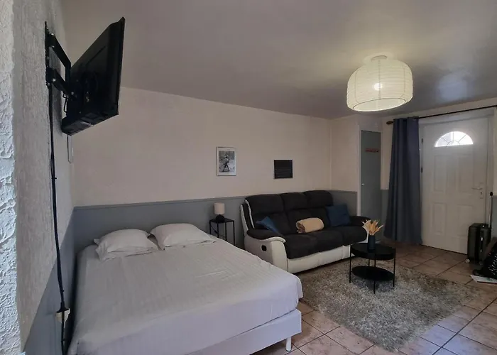 Apartment Lea Rdc Centre-ville Renove Concon Cosy Parking 36m2